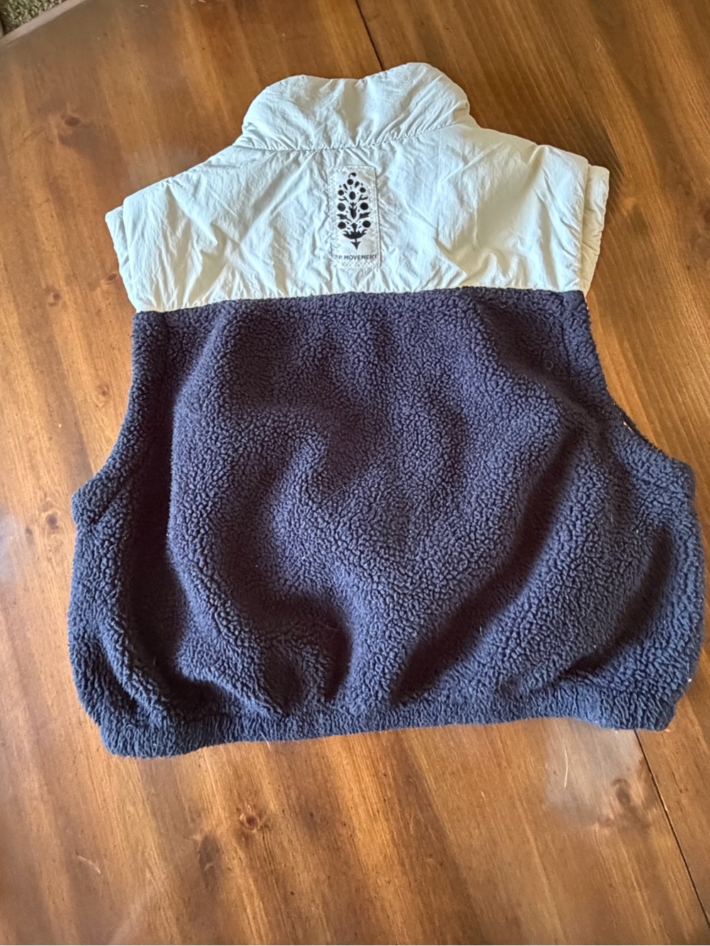 Free People FP Movement Journey Fleece Vest in Navy & Grey Size Small - Picture 5 of 8